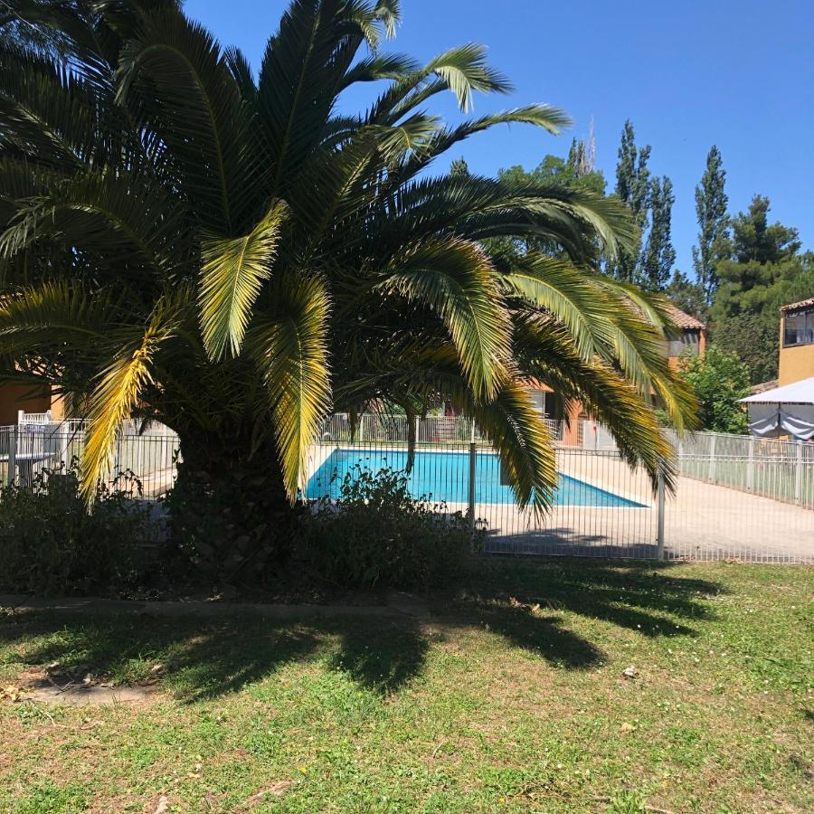 ארל Appartement Les Hameaux מראה חיצוני תמונה